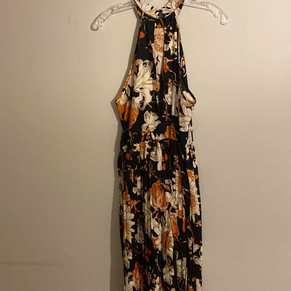 Black White Orange Floral Pleated Jumpsuit - Picture 5 of 5